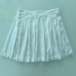 NWT Sim & Sam White Pleated Skirt Size M Junior